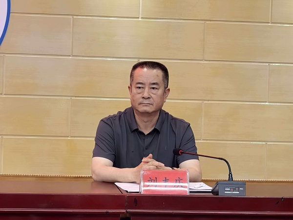 刘丰庆.jpg